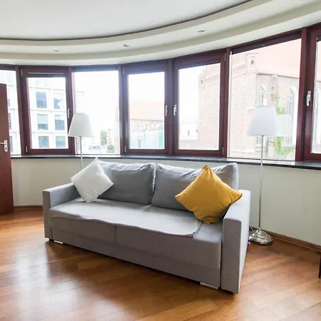 アパート Happy - Just In Center *