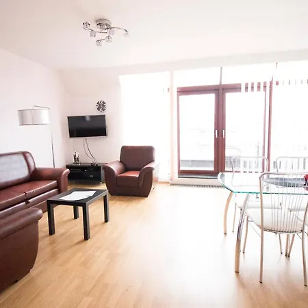 Happy - Just In Center * ヴロツワフ