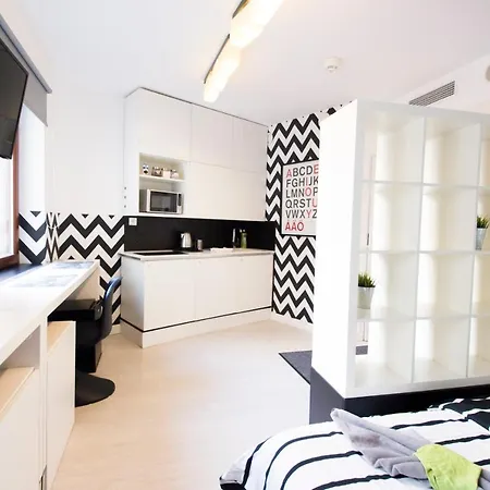 アパート Happy - Just In Center