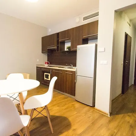 アパート Happy - Just In Center