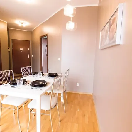 Happy - Just In Center ヴロツワフ