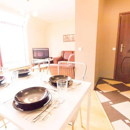 アパート Happy - Just In Center *