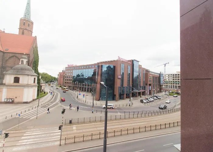 아파트 Happy - Just In Center *