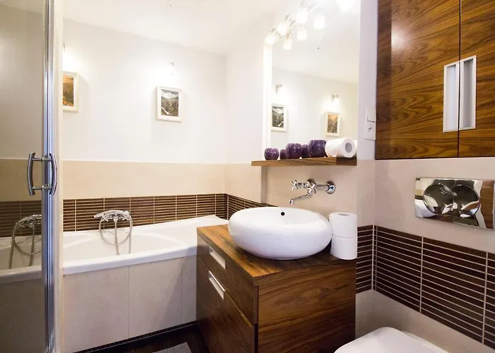 Happy - Just In Center