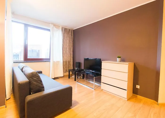 Happy - Just In Center 브로츠와프