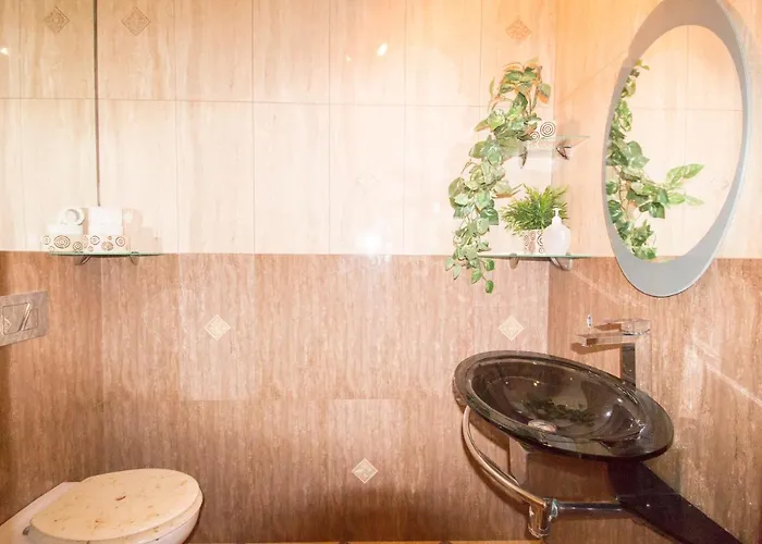 Happy - Just In Center *