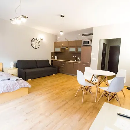 Happy - Just In Center Apartmán Vratislav