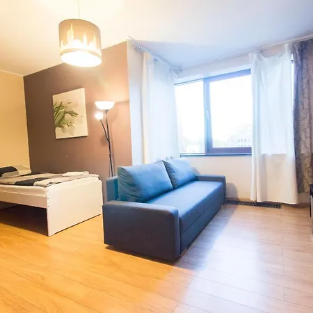 Happy - Just In Center Apartmán