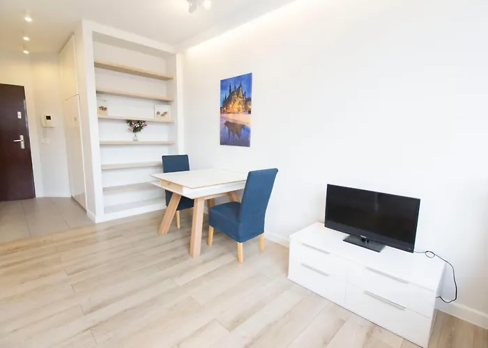 Happy - Just In Center * Vratislav